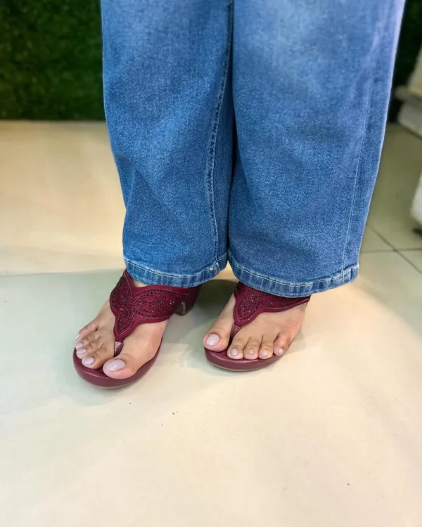 Edge Maroon Platform Slippers - Image 4
