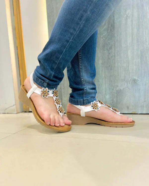 Urbantoes Pansy Embroidery Wedges