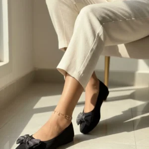 Black Ballerina Flats with Stylish Bow